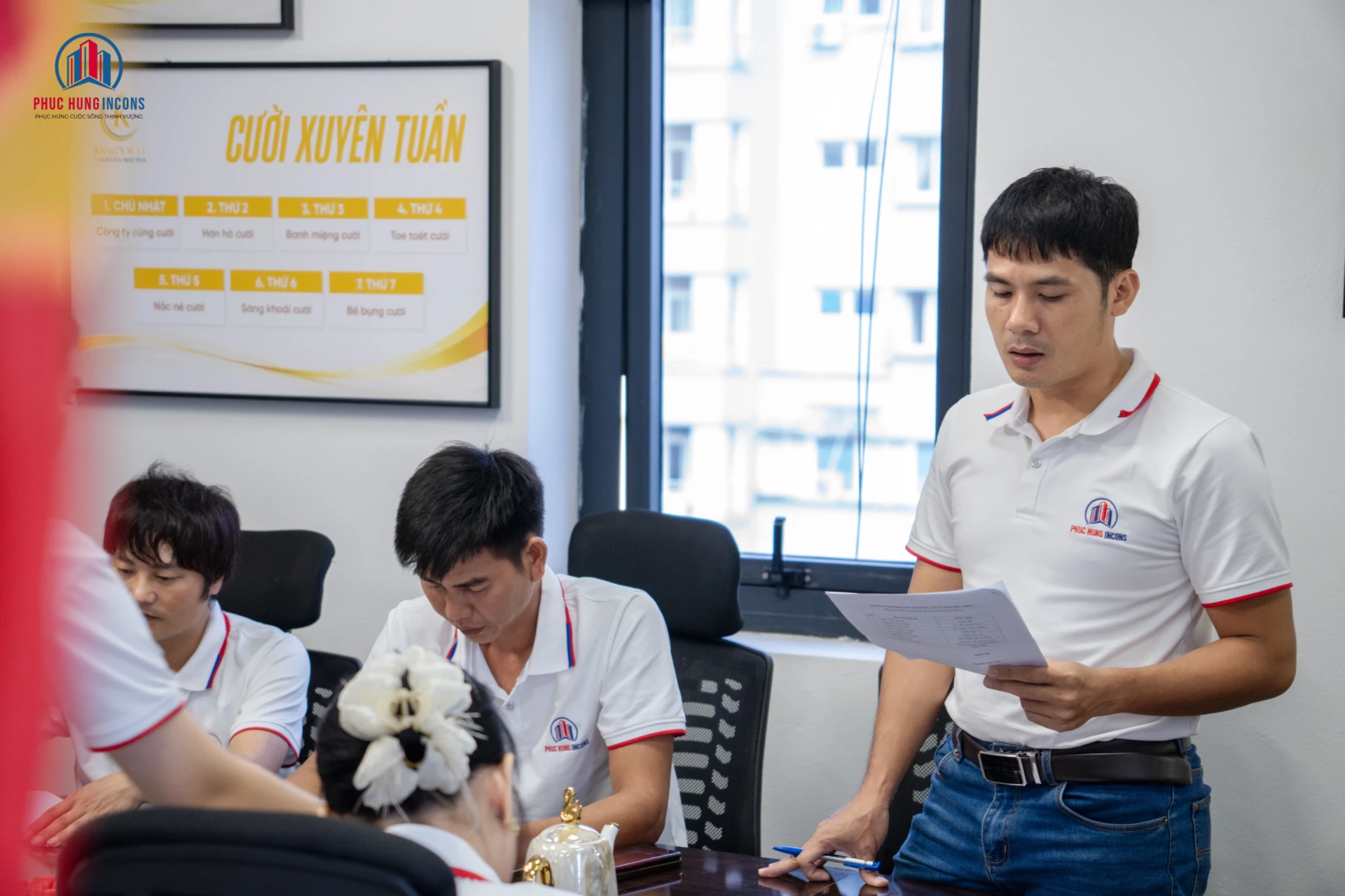 Phục hưng incons